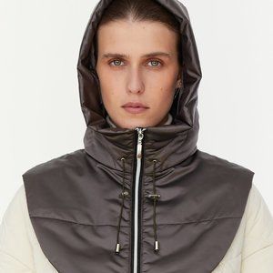 UNU Hooded Grey  Puffer Scarf with Dickey NWT